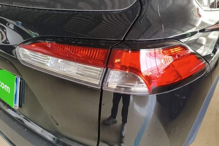Used Toyota Corolla Cross 2023 2.0L Pioneer Edition Right Rear Taillight