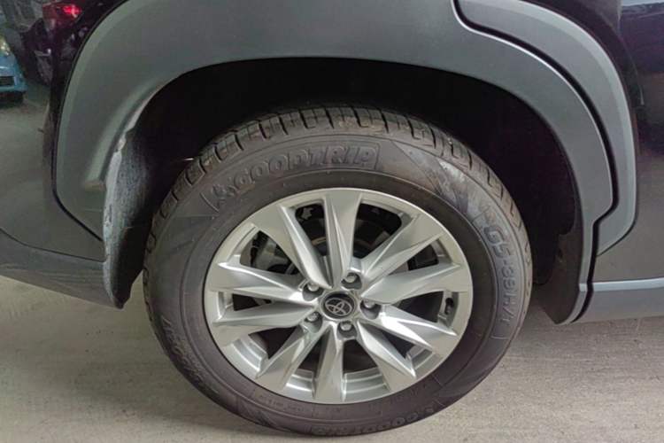 Used Toyota Corolla Cross 2023 Dual-Motor 2.0L Elite Edition Right Rear Wheel Hub