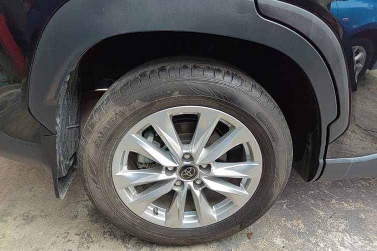 Used Toyota Corolla Cross 2023 2.0L Pioneer Edition Right Rear Wheel Hub