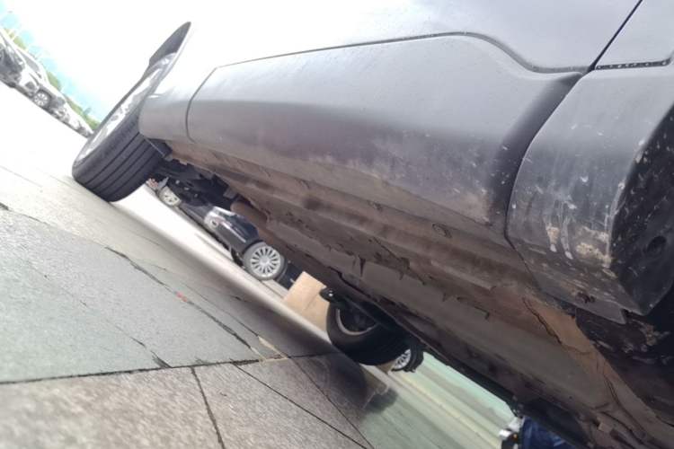 Used Toyota Corolla Cross 2023 2.0L Pioneer Edition Right Side Sill