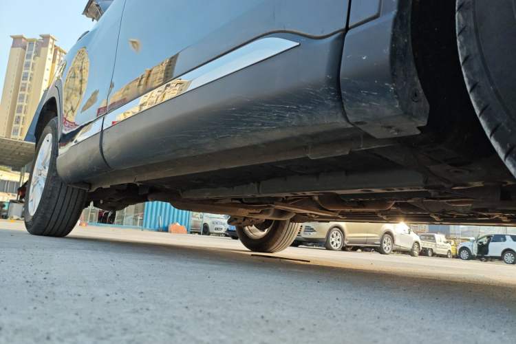 Used Toyota Corolla Cross 2023 2.0L Elite Edition Right Side Sill