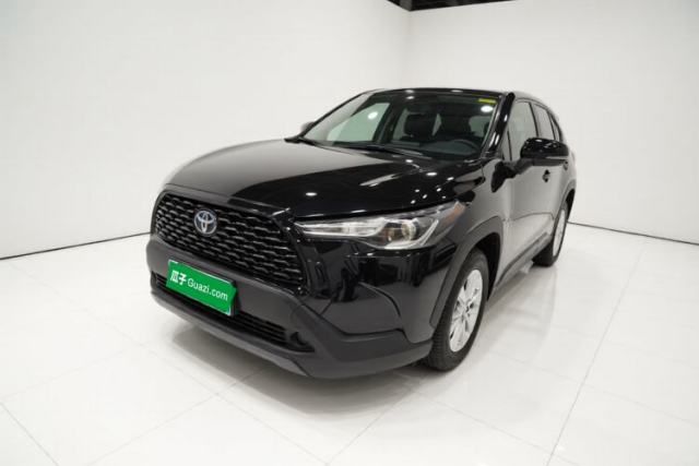 Ojetý Toyota Corolla Cross 2023 Dual-Motor 2.0L Elite Edition