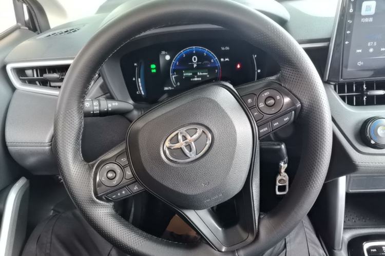 Used Toyota Corolla Cross 2023 2.0L Pioneer Edition Steering Wheel