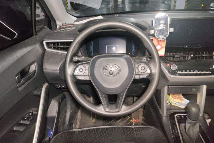 Used Toyota Corolla Cross 2023 Dual-Motor 2.0L Pioneer Edition Steering Wheel