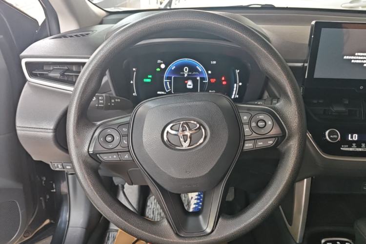 Used Toyota Corolla Cross 2023 Dual-Motor 2.0L Pioneer Edition Steering Wheel