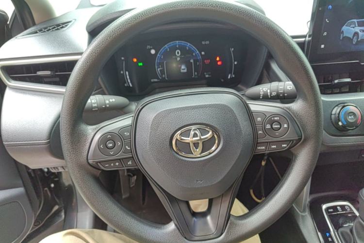 Used Toyota Corolla Cross 2023 2.0L Pioneer Edition Steering Wheel