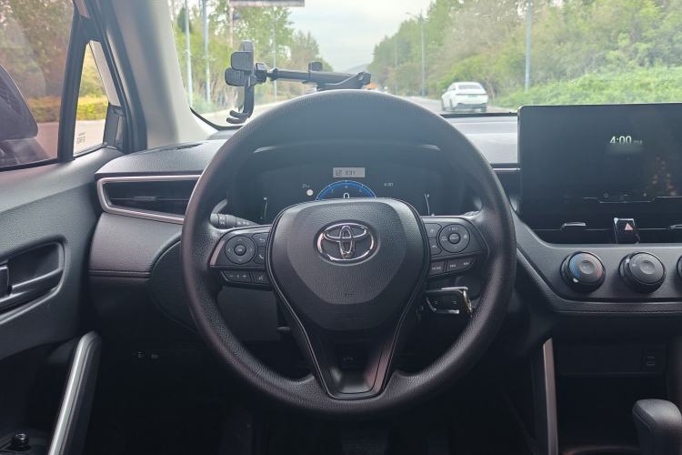 Used Toyota Corolla Cross 2023 2.0L Pioneer Edition Steering Wheel