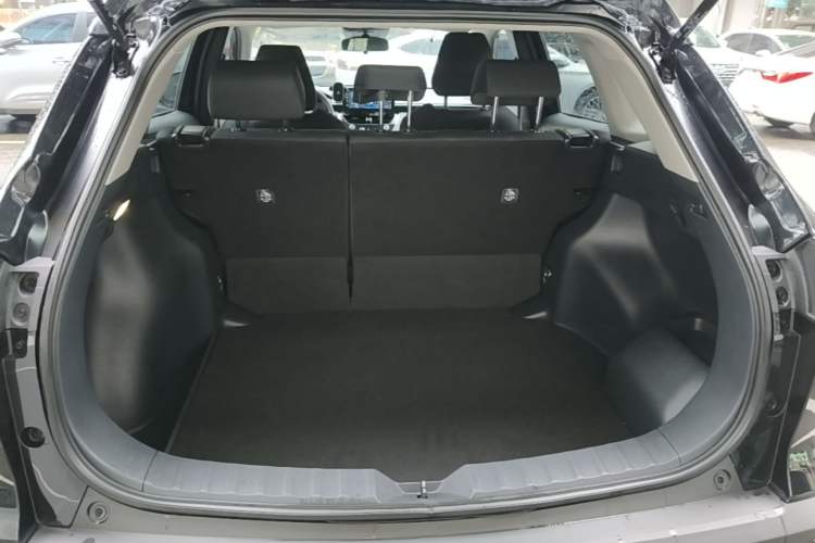 Used Toyota Corolla Cross 2023 Dual-Motor 2.0L Pioneer Edition Trunk