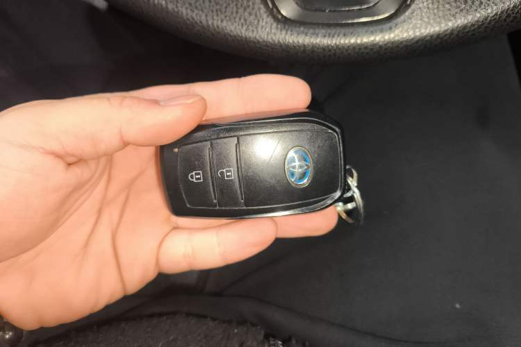 Used Toyota Corolla Cross 2023 Dual-Motor 2.0L Pioneer Edition Vehicle Key