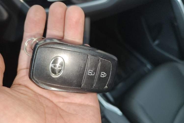 Used Toyota Corolla Cross 2023 2.0L Elite Edition Vehicle Key