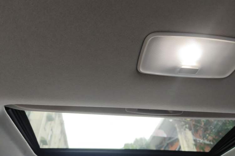 Used Toyota Corolla Cross 2023 2.0L Luxury Edition Headliner