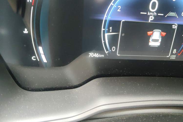 Used Toyota Corolla Cross 2023 2.0L Luxury Edition Odometer Close Up