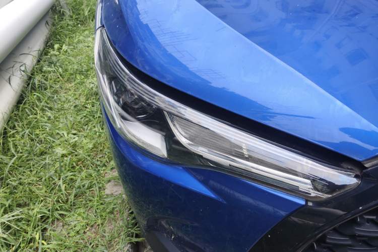 Used Toyota Corolla Cross 2023 2.0L Luxury Edition Right Front Headlight