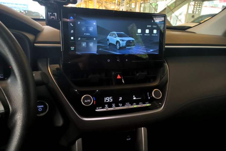 Used Toyota Corolla Cross 2023 Dual-Motor 2.0L Pioneer Edition Audio And AC Panel