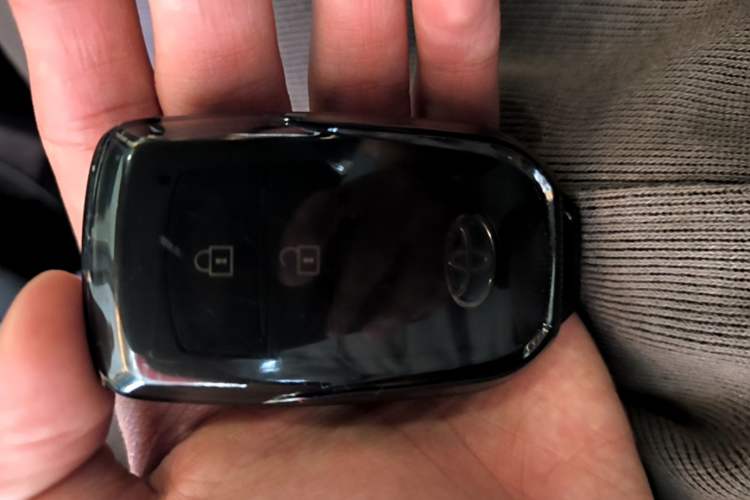 Used Toyota Corolla Cross 2023 Dual-Motor 2.0L Pioneer Edition Vehicle Key