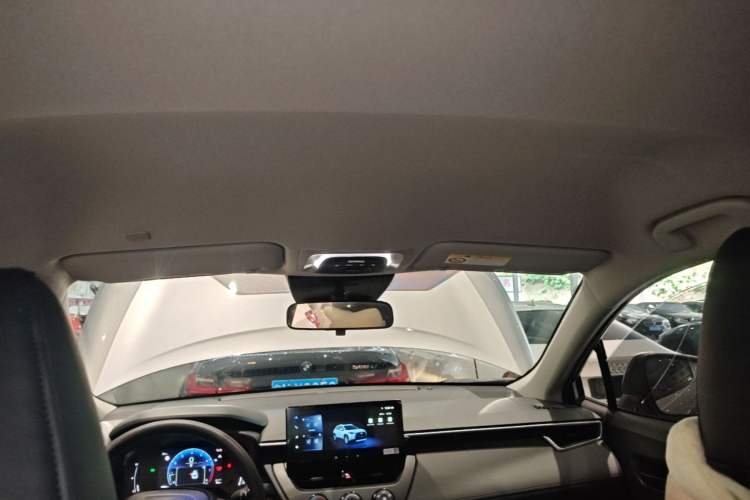 Used Toyota Corolla Cross 2023 2.0L Pioneer Edition Headliner