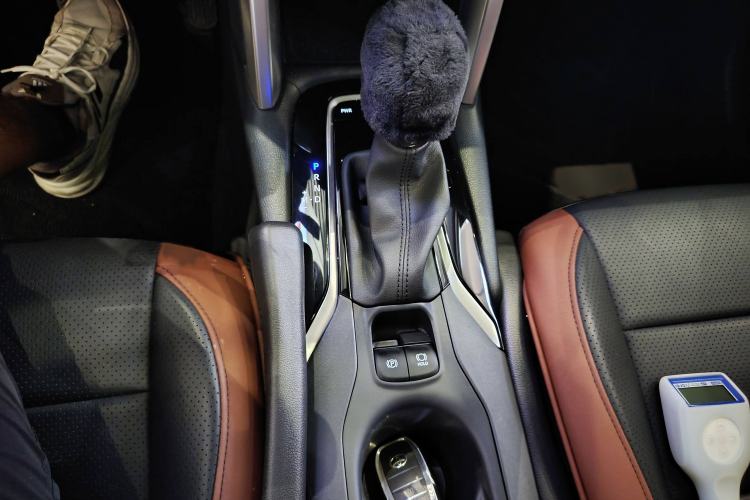 Used Toyota Corolla Cross 2023 2.0L Elite Edition Interior 3
