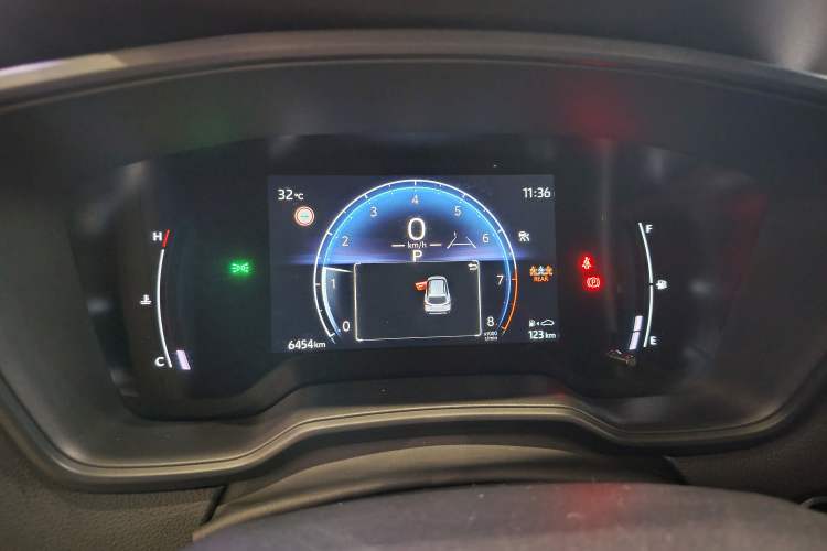 Used Toyota Corolla Cross 2023 2.0L Elite Edition Odometer Close Up