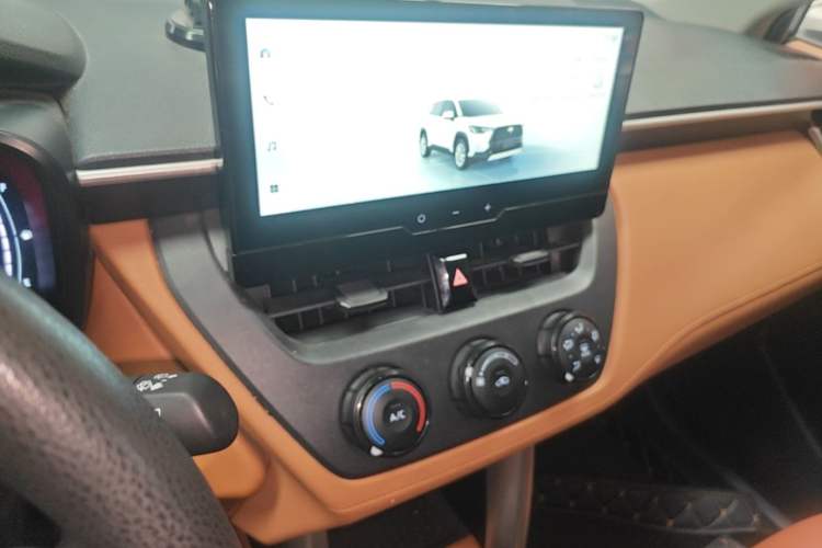 Used Toyota Corolla Cross 2023 2.0L Pioneer Edition Audio And AC Panel
