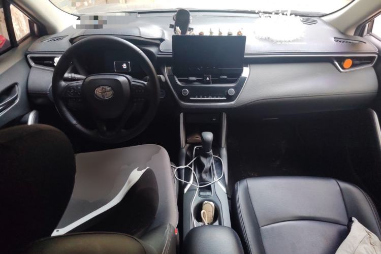 Used Toyota Corolla Cross 2023 Dual-Motor 2.0L Pioneer Edition Center Console