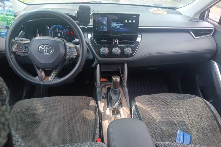 Used Toyota Corolla Cross 2023 2.0L Pioneer Edition Center Console