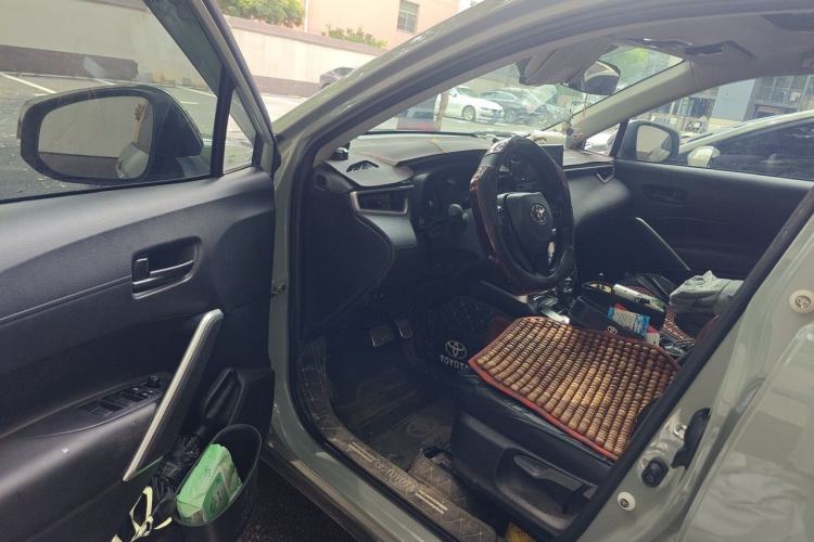 Used Toyota Corolla Cross 2023 2.0L Elite Edition Driver Seat