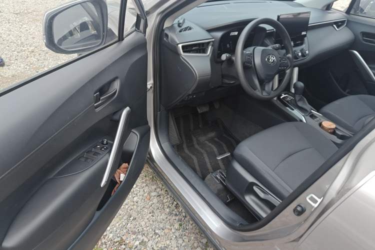 Used Toyota Corolla Cross 2023 2.0L Pioneer Edition Driver Seat