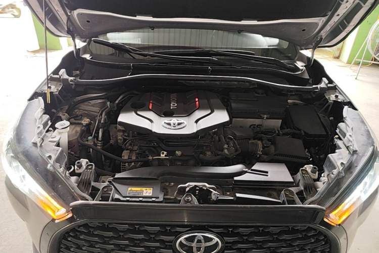 Used Toyota Corolla Cross 2023 2.0L Elite Edition Engine Bay