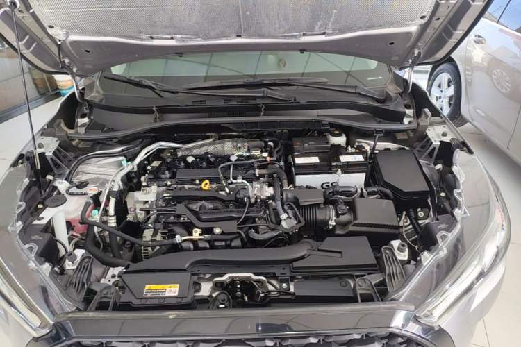 Used Toyota Corolla Cross 2023 2.0L Elite Edition Engine Bay