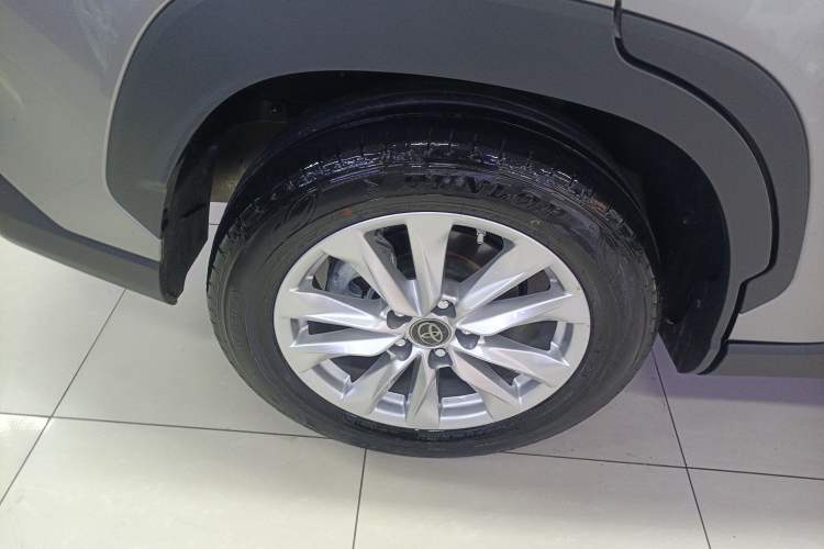 Used Toyota Corolla Cross 2023 2.0L Deluxe Edition Exterior 4
