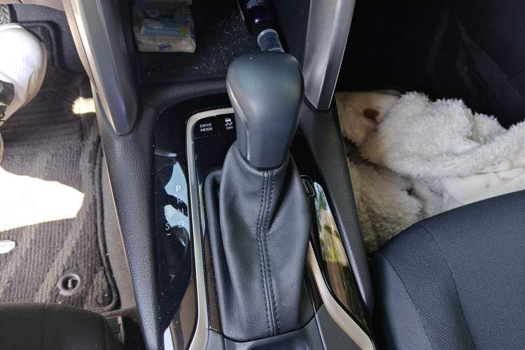 Used Toyota Corolla Cross 2023 Dual-Motor 2.0L Elite Edition Gear Lever