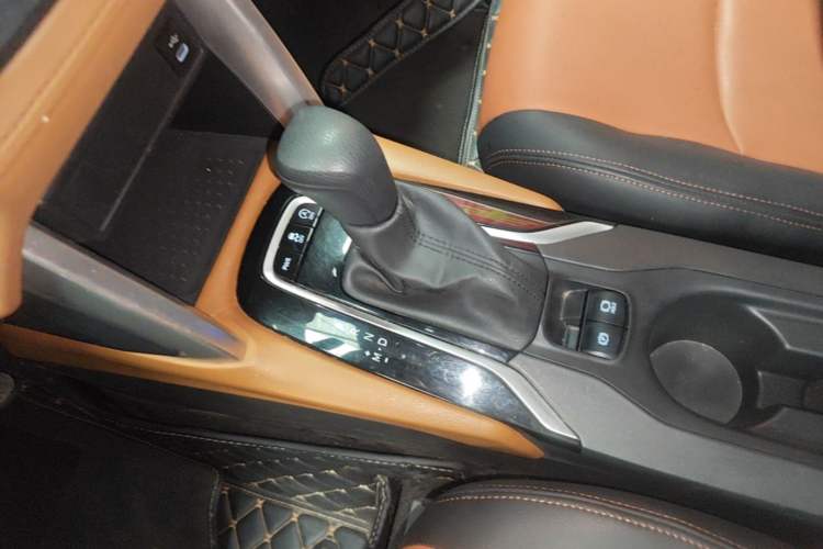 Used Toyota Corolla Cross 2023 2.0L Pioneer Edition Gear Lever