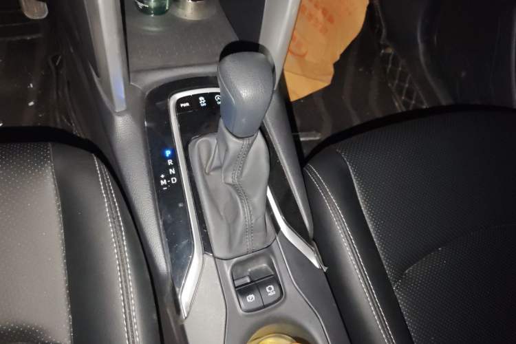 Used Toyota Corolla Cross 2023 2.0L Pioneer Edition Gear Lever