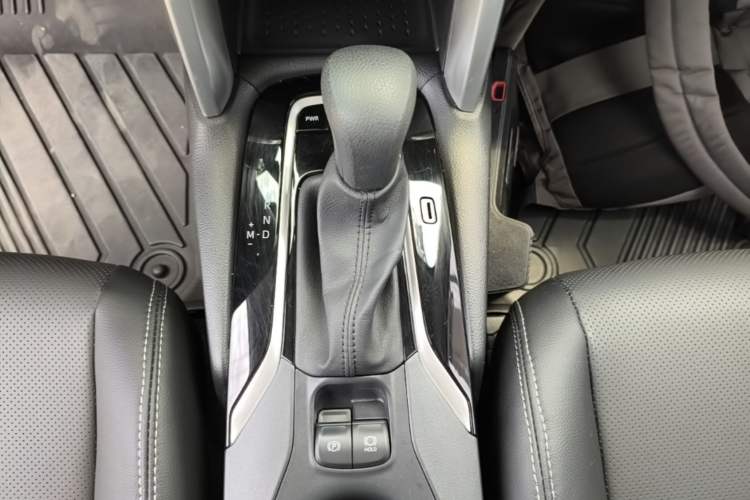 Used Toyota Corolla Cross 2023 2.0L Pioneer Edition Gear Lever