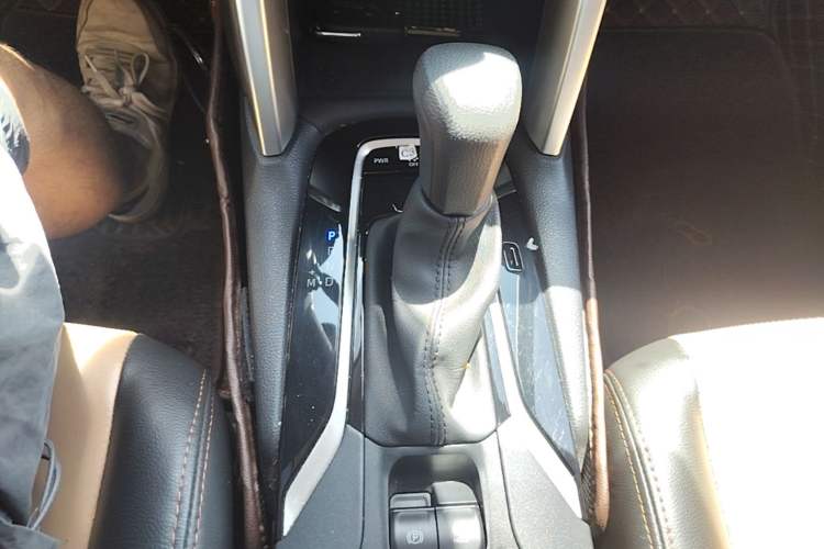 Used Toyota Corolla Cross 2023 2.0L Pioneer Edition Gear Lever