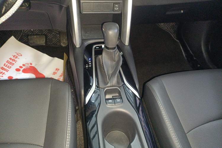 Used Toyota Corolla Cross 2023 2.0L Deluxe Edition Gear Lever