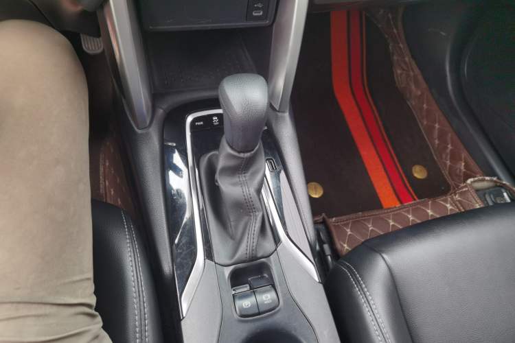 Used Toyota Corolla Cross 2023 2.0L Pioneer Edition Gear Lever
