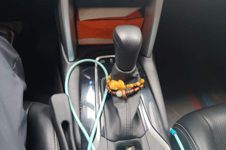 Used Toyota Corolla Cross 2023 Dual-Motor 2.0L Pioneer Edition Gear Lever