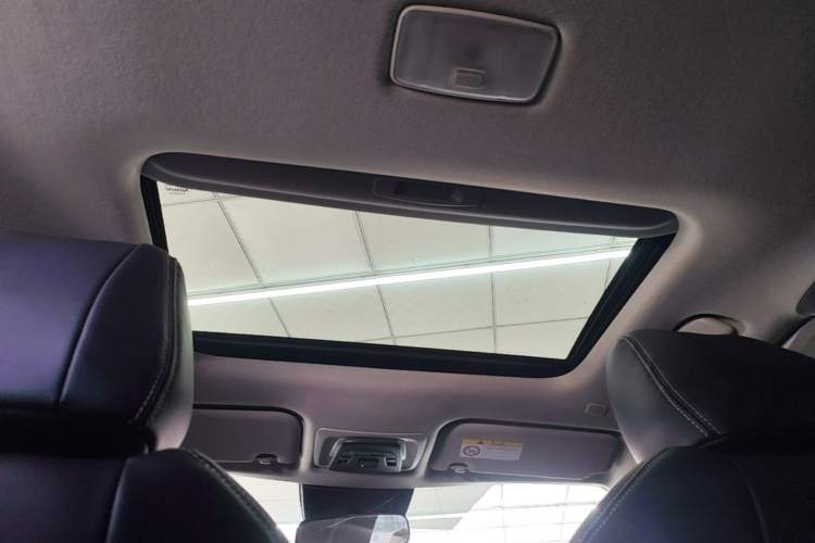 Used Toyota Corolla Cross 2023 2.0L Elite Edition Headliner