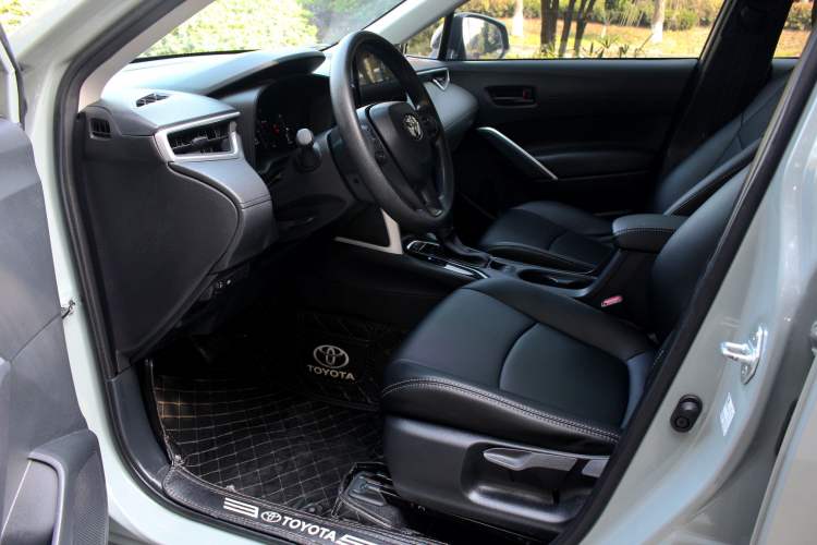 Used Toyota Corolla Cross 2023 2.0L Pioneer Edition Interior 1