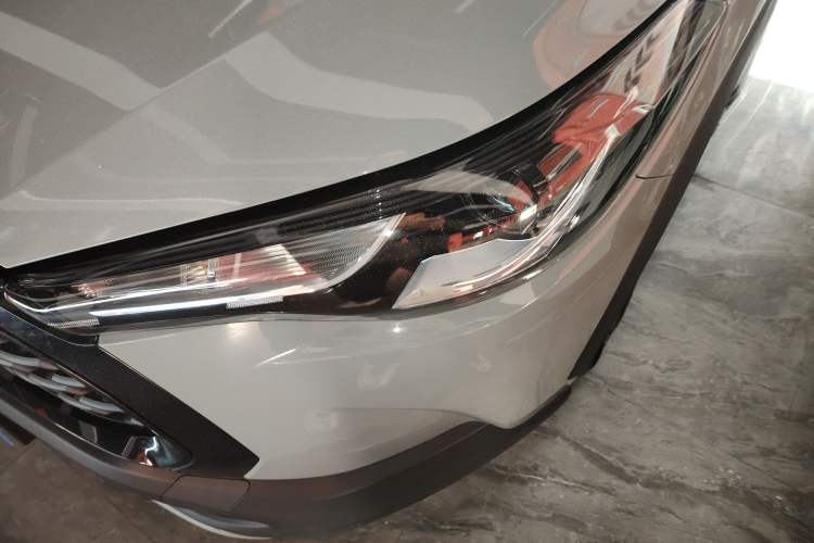Used Toyota Corolla Cross 2023 2.0L Pioneer Edition Left Front Headlight