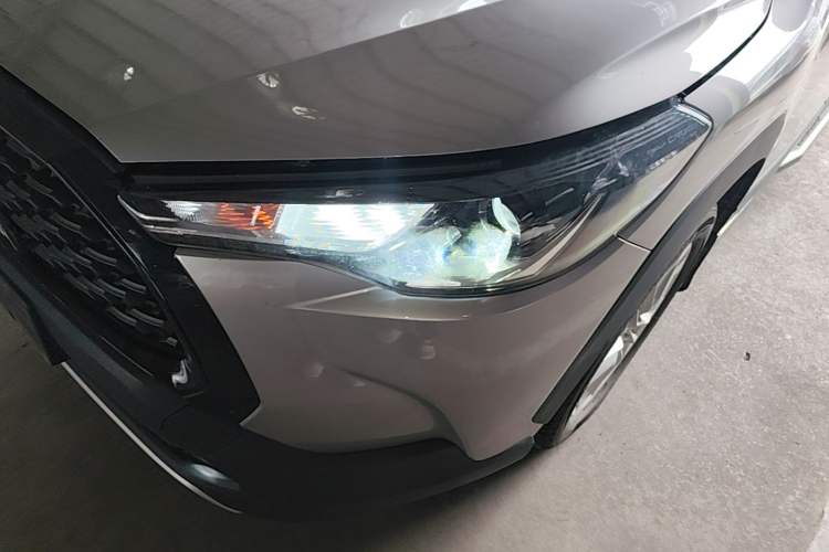 Used Toyota Corolla Cross 2023 2.0L Elite Edition Left Front Headlight