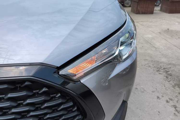 Used Toyota Corolla Cross 2023 2.0L Pioneer Edition Left Front Headlight