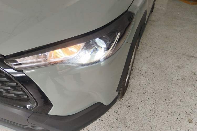 Used Toyota Corolla Cross 2023 2.0L Elite Edition Left Front Headlight