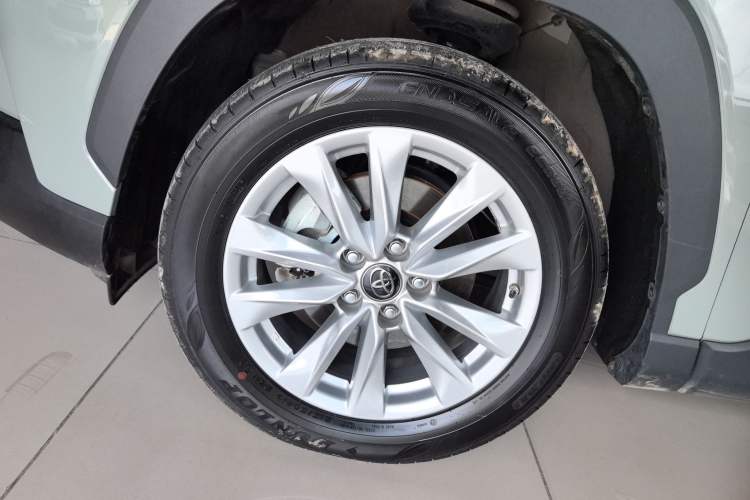 Used Toyota Corolla Cross 2023 2.0L Pioneer Edition Left Front Wheel Hub