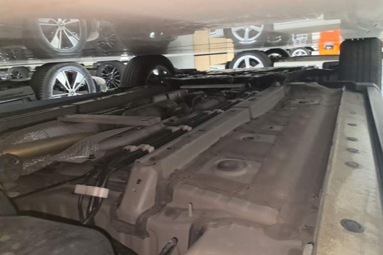 Used Toyota Corolla Cross 2023 2.0L Elite Edition Left Side Sill