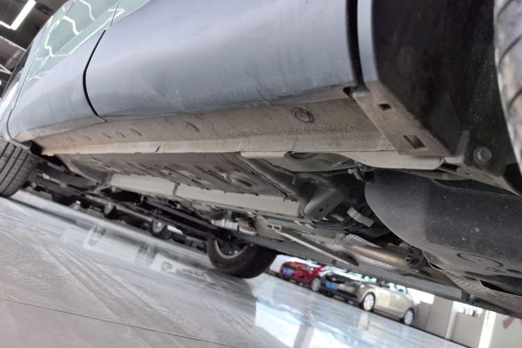 Used Toyota Corolla Cross 2023 2.0L Pioneer Edition Left Side Sill