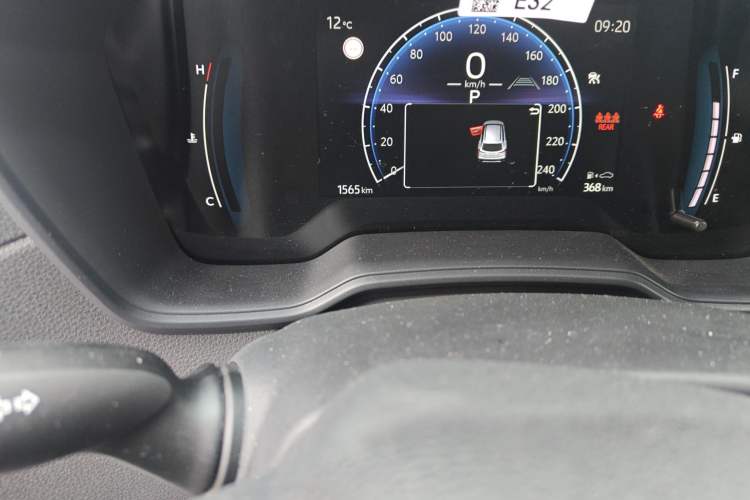 Used Toyota Corolla Cross 2023 2.0L Pioneer Edition Odometer Close Up