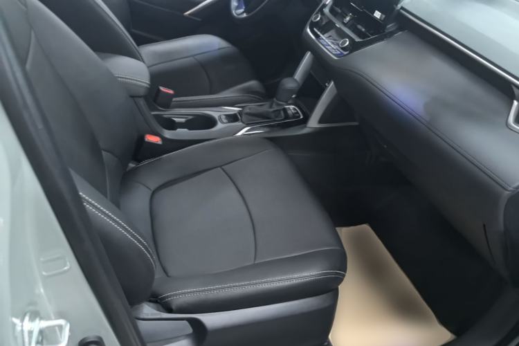 Used Toyota Corolla Cross 2023 2.0L Elite Edition Right Front Seat