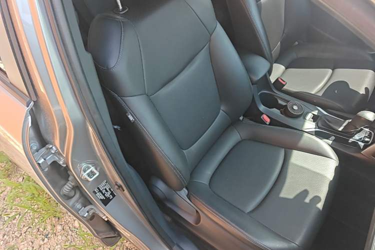 Used Toyota Corolla Cross 2023 2.0L Pioneer Edition Right Front Seat